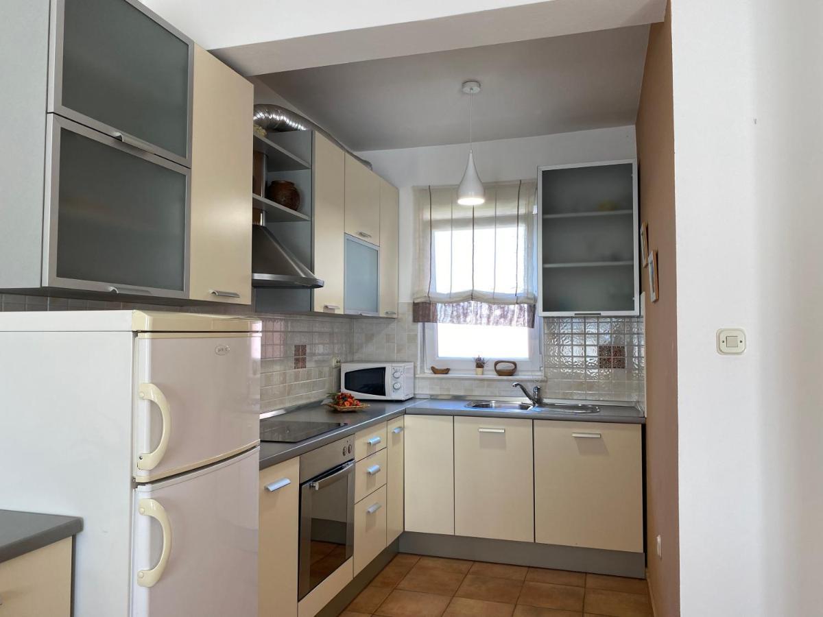 A&a Apartment *