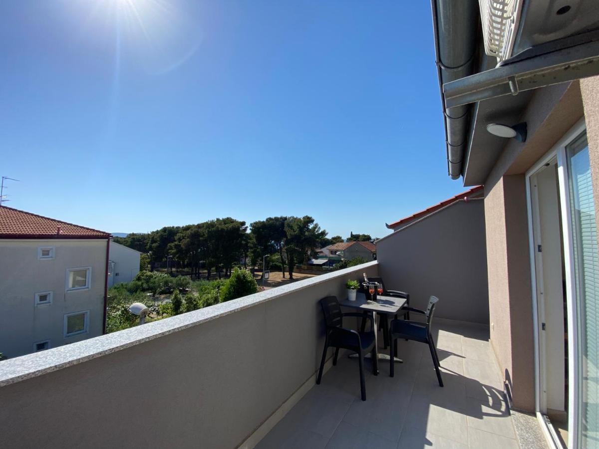 Apartment A&a *