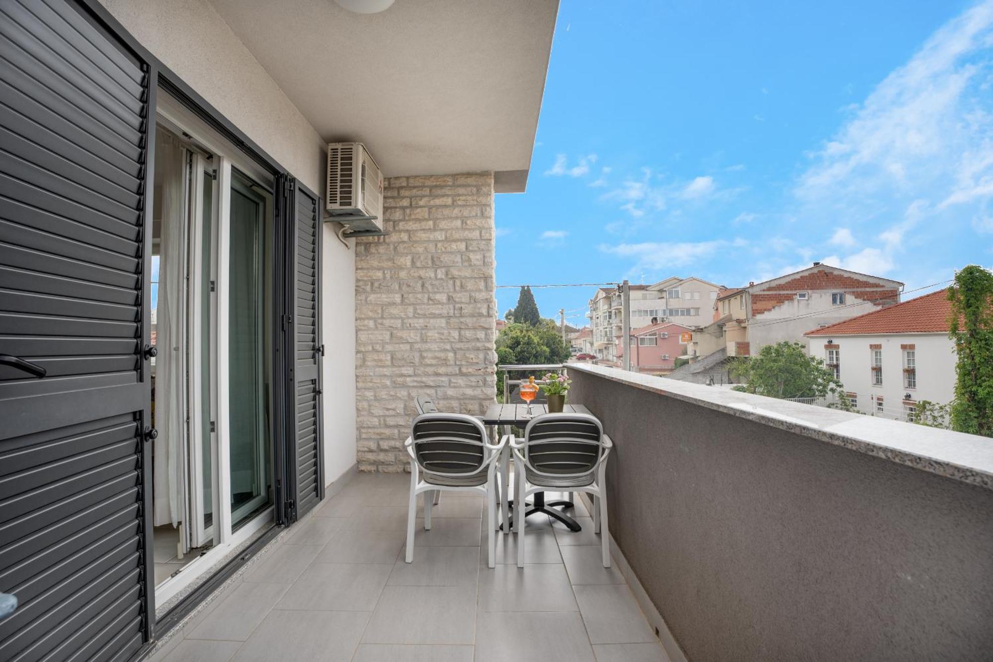 A&a Apartment *